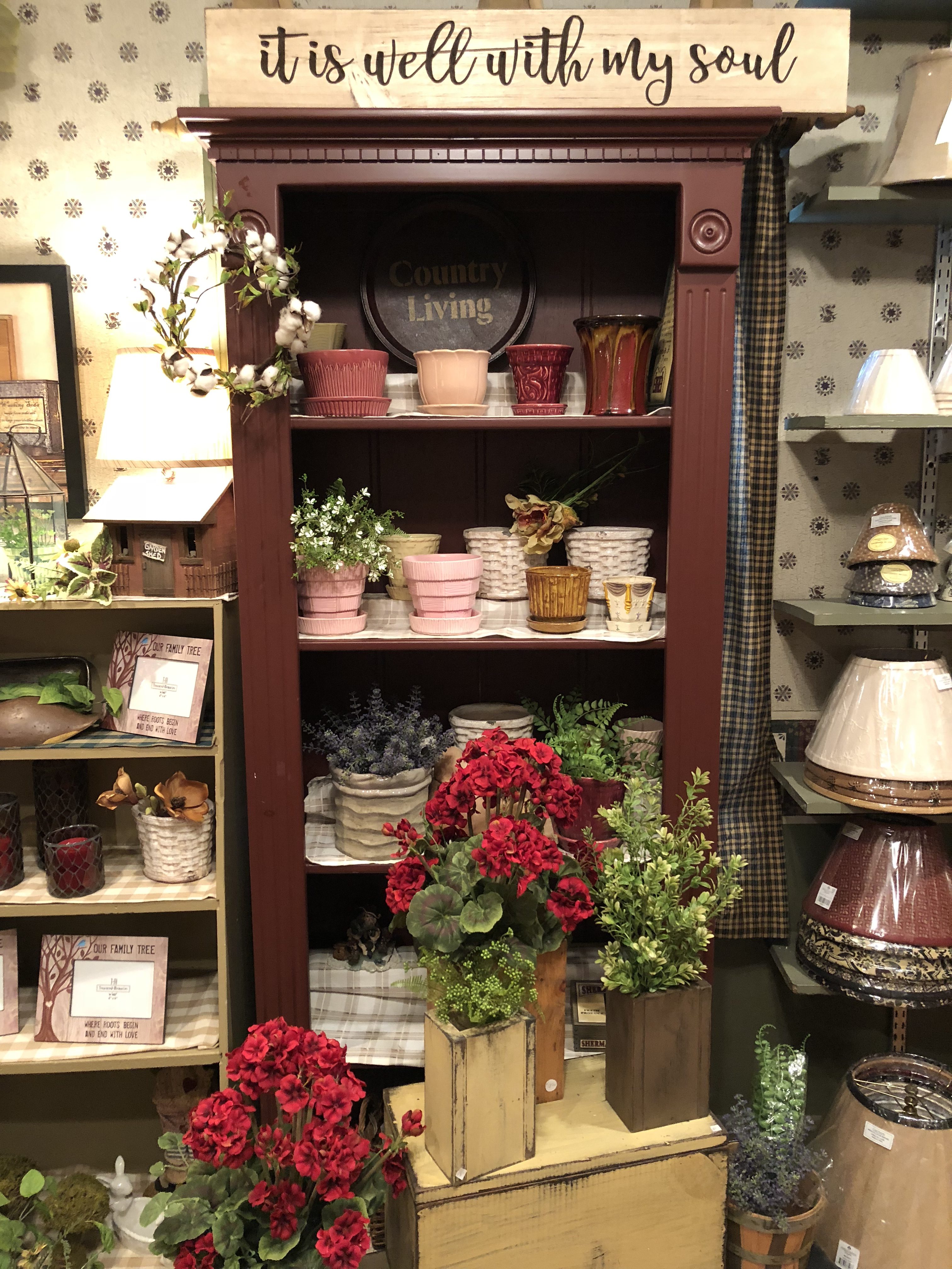 Local gift shop specializes in country primitive Jessamine Journal